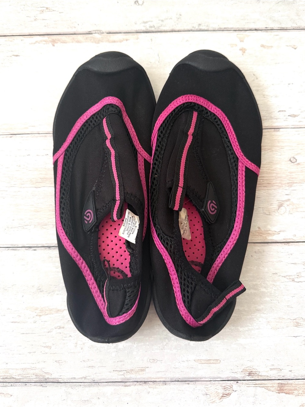 Women’s 7/8 Black Pink Water Socks Soft Top Shoes Champion Brand Sizs 7 8
